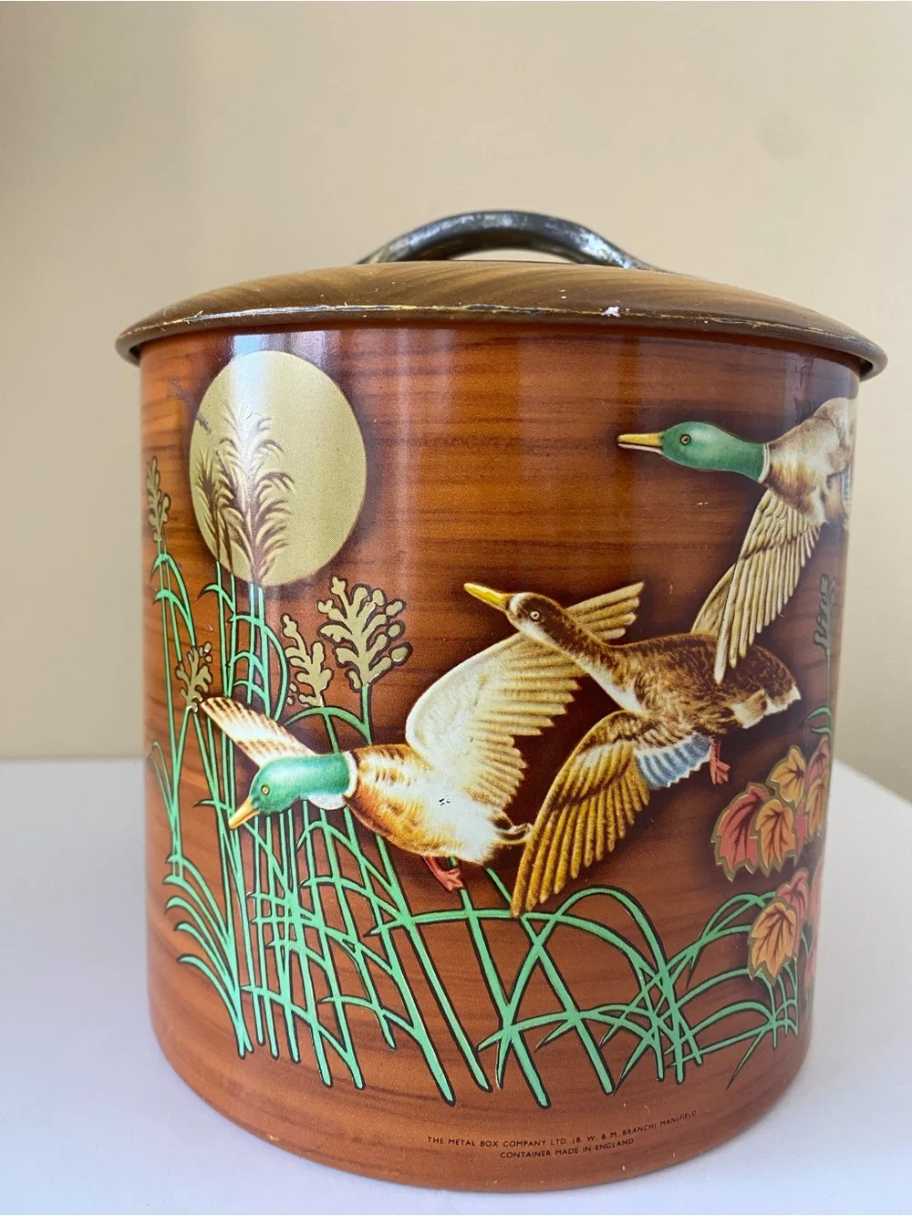 English Biscuit Tin - Three Mallards