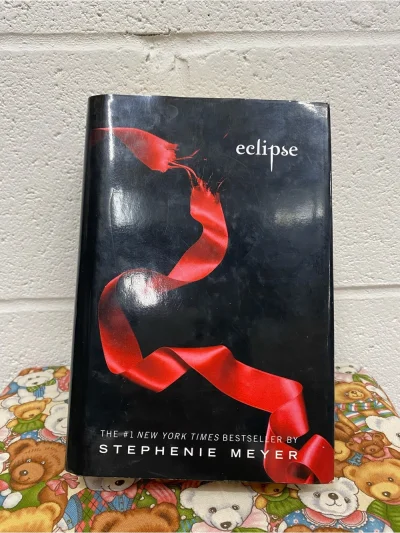 First Edition Novel - Eclipse - Stephanie Meyer