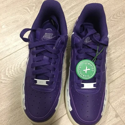 Brand New Nike Skeleton Size 6 - Purple