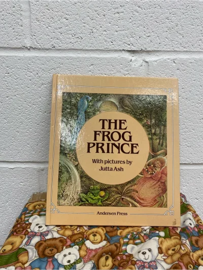 Collectible- Renaissance-Inspired Illustrations - The Frog Price - Book