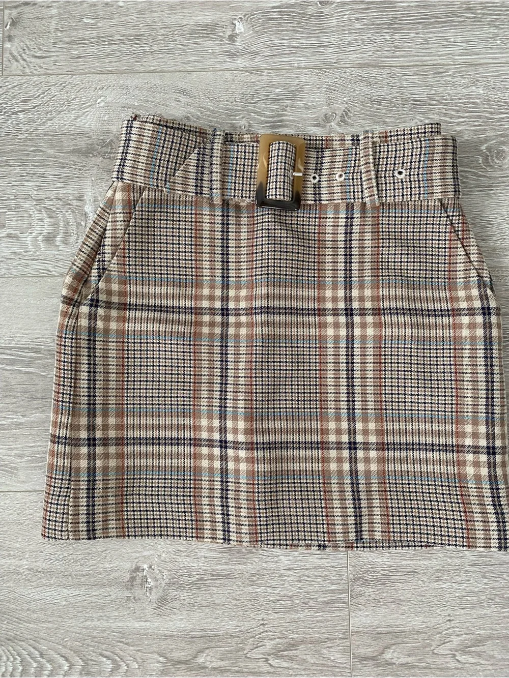 Like New Aritzia Babaton Skirt - Size 00