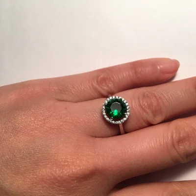 Green Stone - Sterling Silver - Size 6 Ring