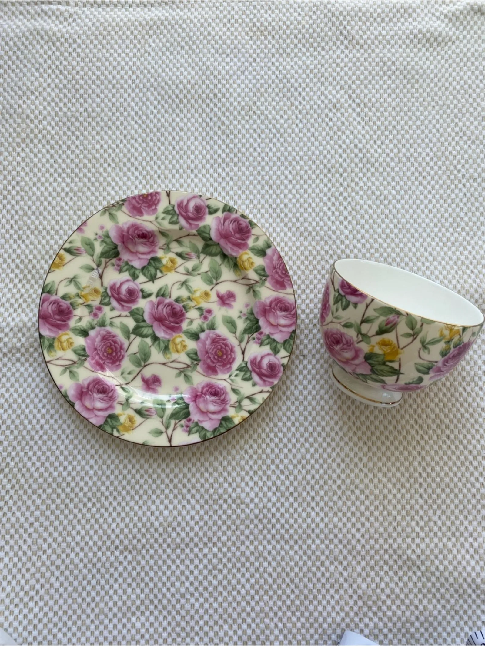 Maxwell & Williams teacup and plate - Peony pattern