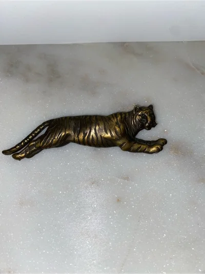 Brass-Tone Tiger Wall Accent Sculpture Brooch - Gold Finish