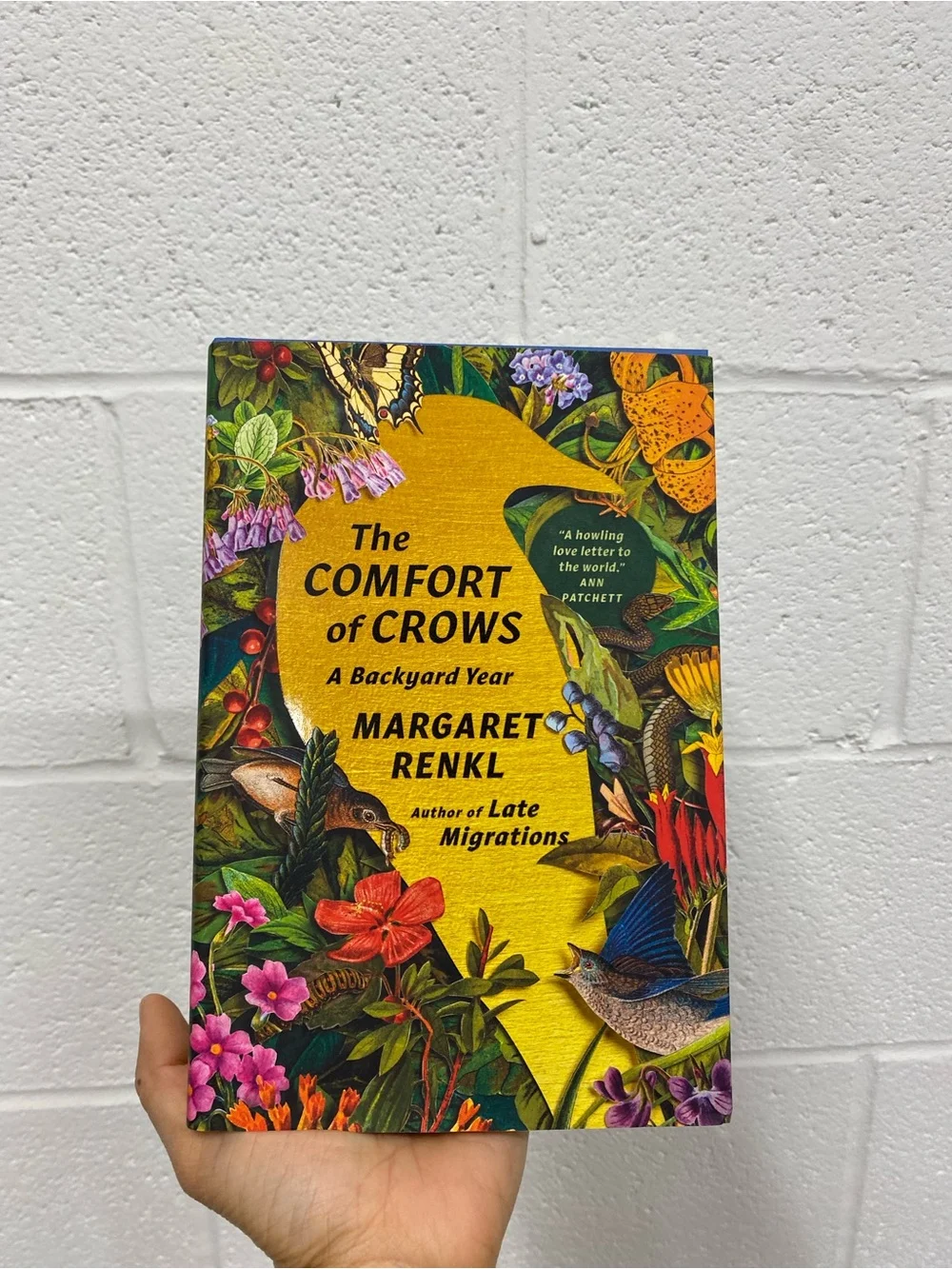 The Comfort Of Crows: A Backyard Year By Author Margaret Renkl