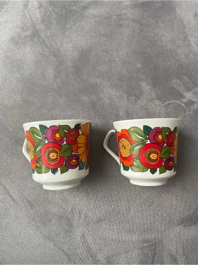 Set of 2 cups - Vintage Weidmann Italy porcelain flower power small cup