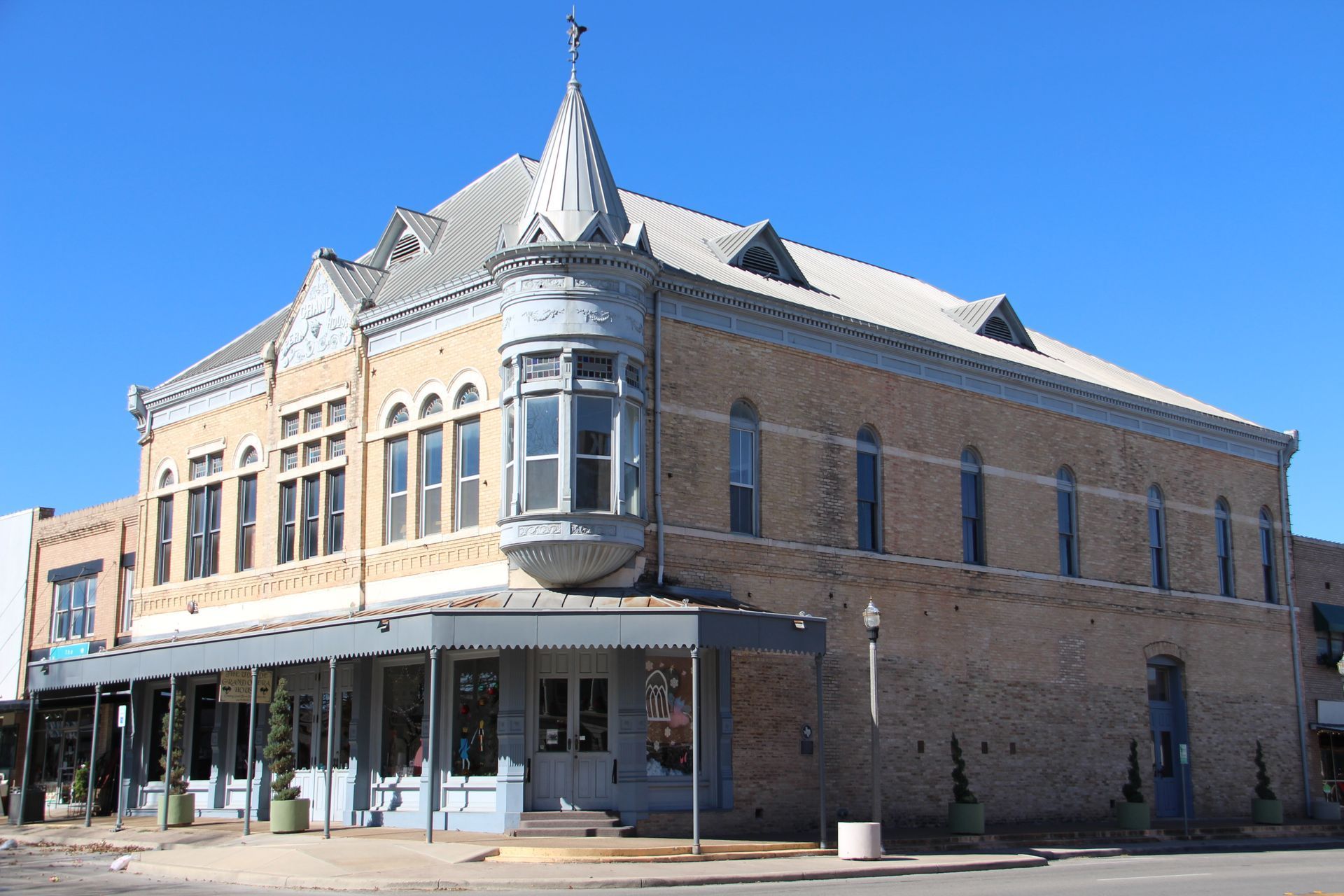 Old Grand Opera House (Uvalde, Texas)