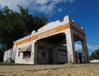 Bonnie & Clyde Ambush Museum