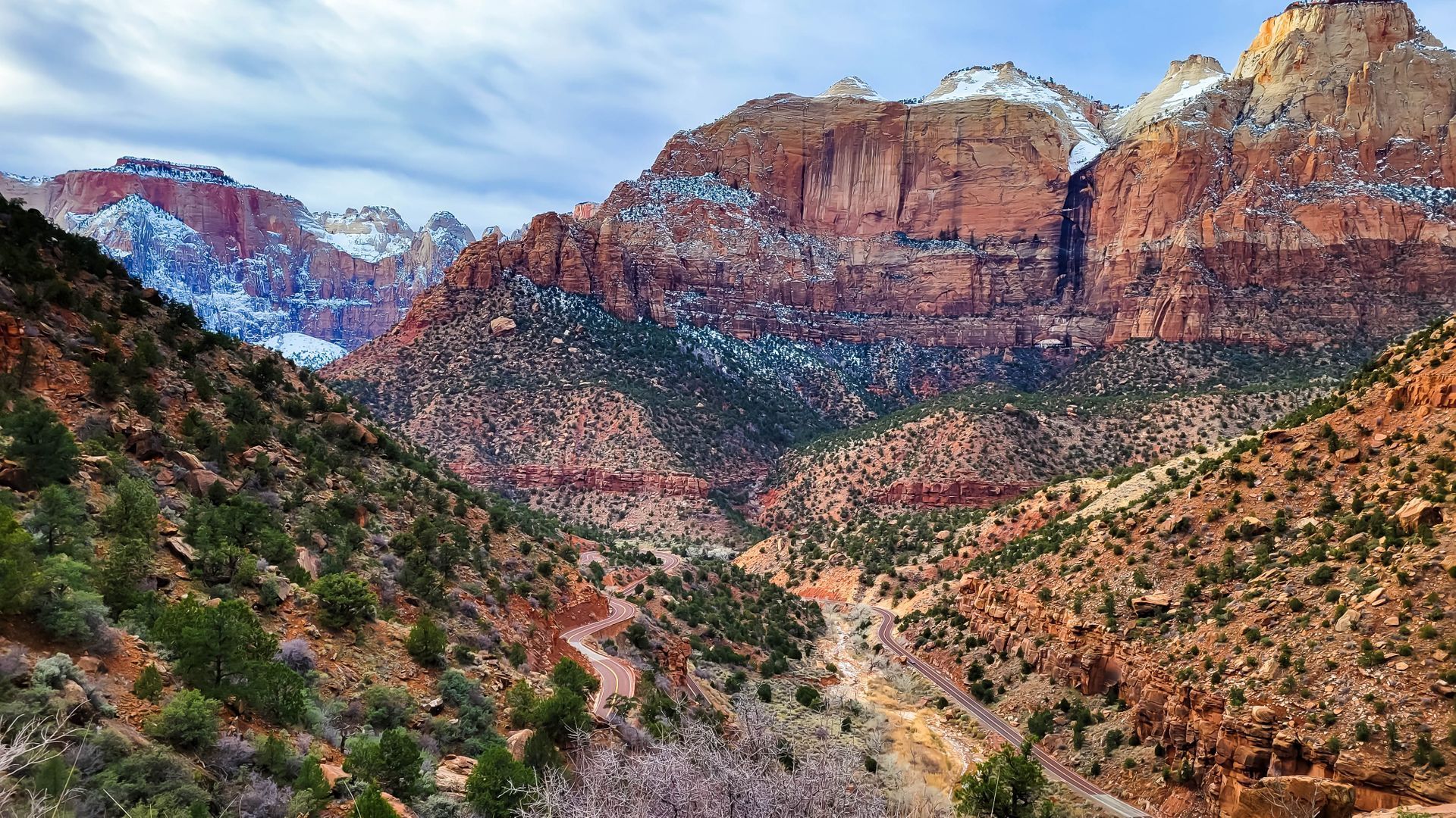 Entering Zion National Park from the east, southern Utah