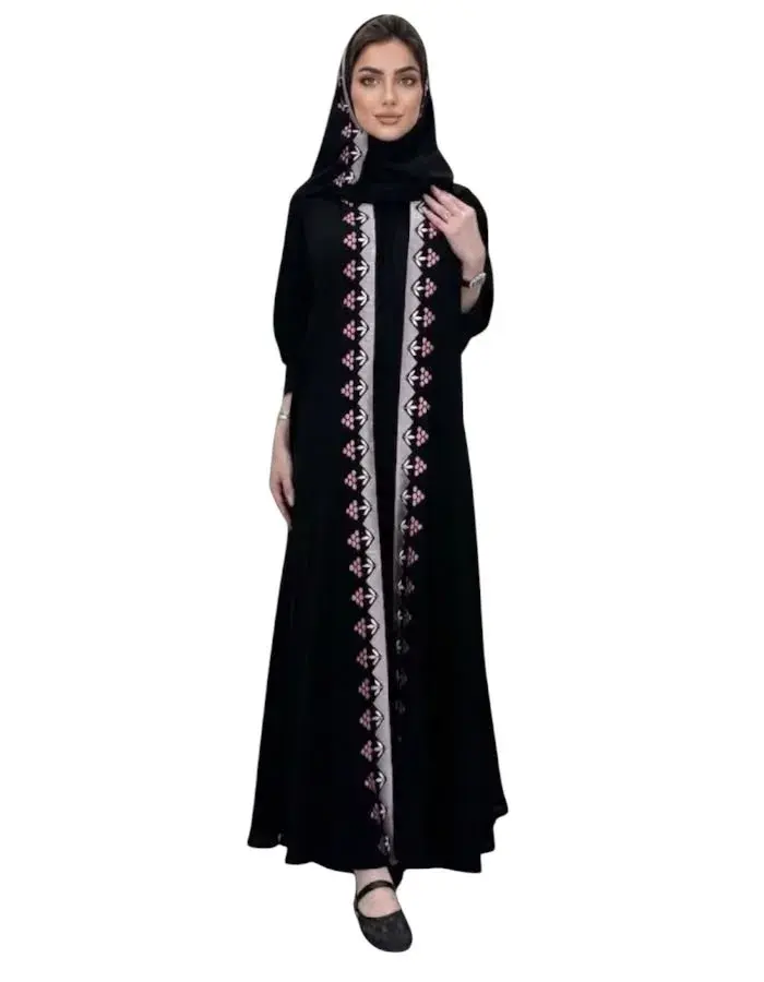 عباية نواعم  دبل كلوش بقماش ملكي أسود بتدخيل تطريز ناعم