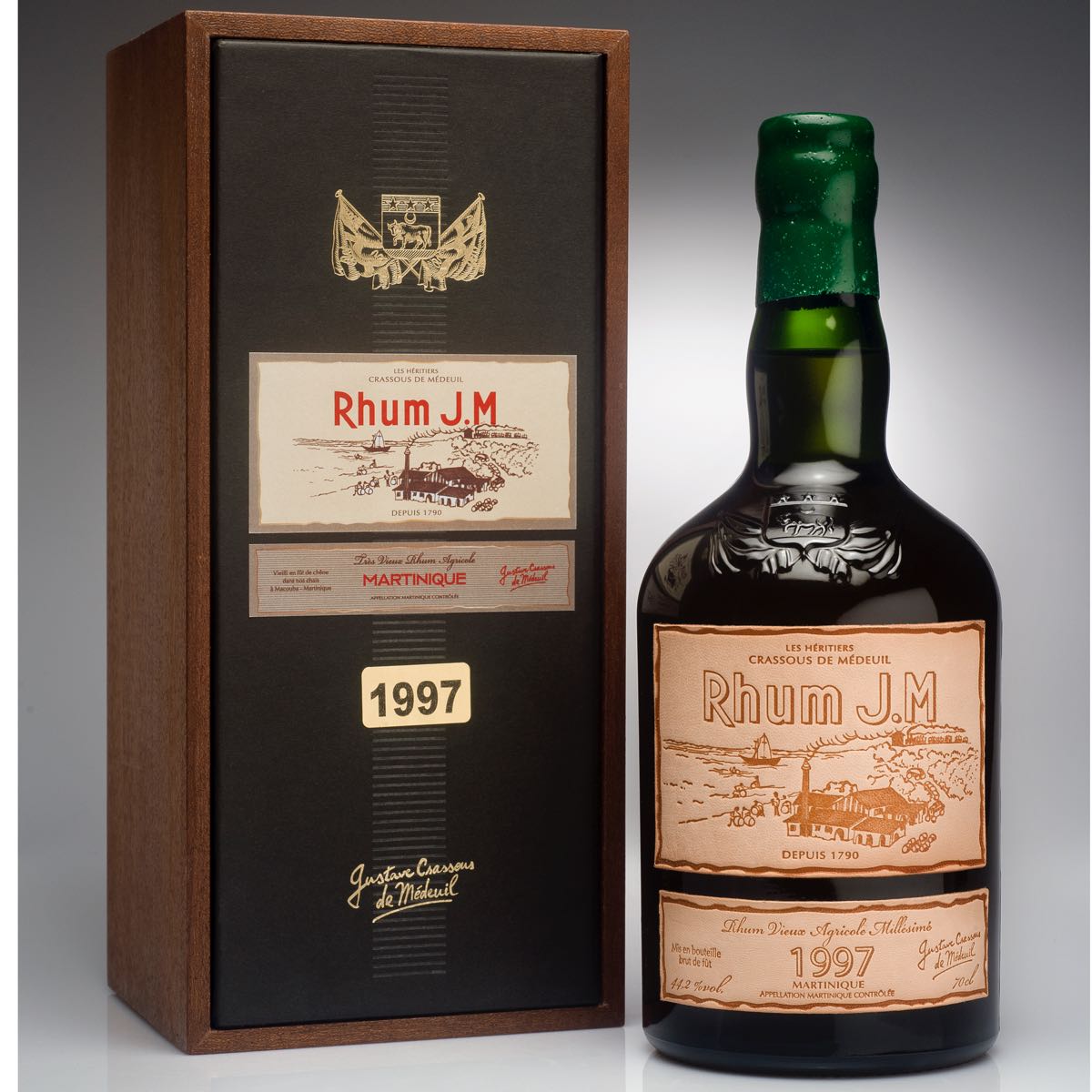High resolution image of the bottle