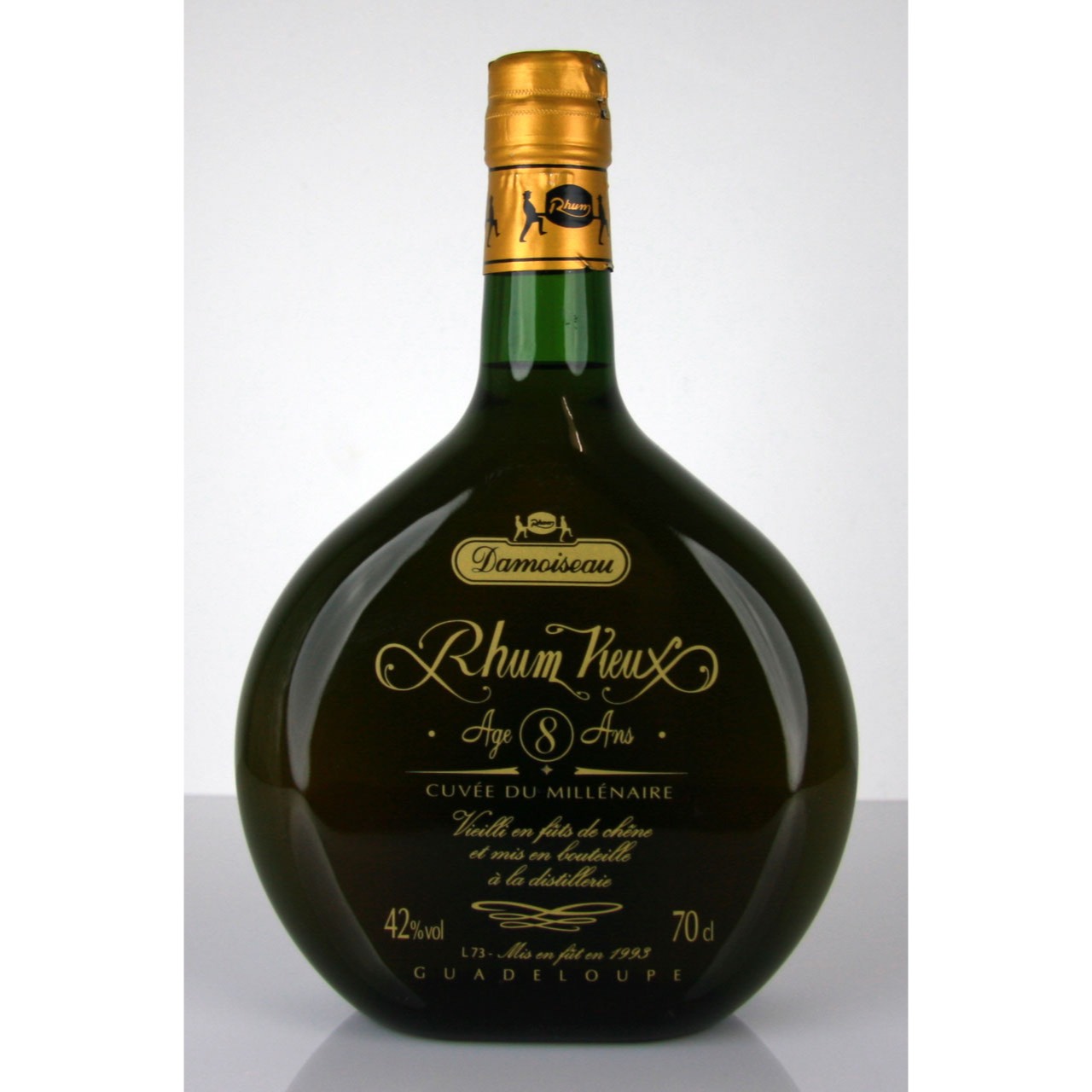High resolution image of the bottle
