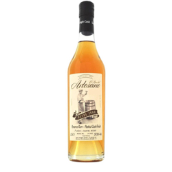 Image of the front of the bottle of the rum Panama Rum Peated-Cask-Finish
