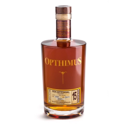 Image of the front of the bottle of the rum Opthimus 15 Años