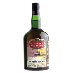 Image of the front of the bottle of the rum Dominican Republic
