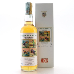 Image of the front of the bottle of the rum Remember