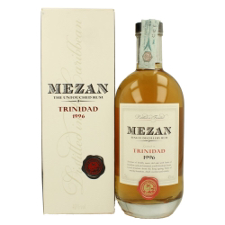 Image of the front of the bottle of the rum Trinidad
