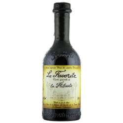 Image of the front of the bottle of the rum La Flibuste