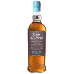 Image of the front of the bottle of the rum Triple Millésime 1999-2000-2009