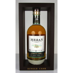 Image of the front of the bottle of the rum Jamaica