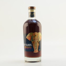 Image of the front of the bottle of the rum Eight Islands Dark Caribbean Rum