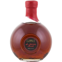Image of the front of the bottle of the rum Le Nouveau Monde