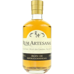 Bottle image of Rum Artesanal Ron de República Dominicana