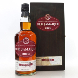 Image of the front of the bottle of the rum Old Jamaique