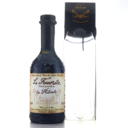 Image of the front of the bottle of the rum La Flibuste