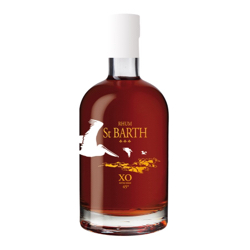 Image of the front of the bottle of the rum RHUM ISLAND St Barth XO