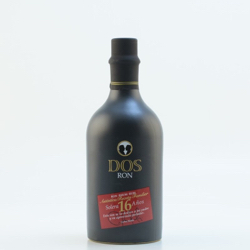 Image of the front of the bottle of the rum DOS Ron Solera 16 Años