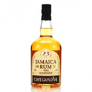 Image of the front of the bottle of the rum Jamaica Rum <>H