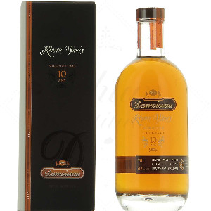Image of the front of the bottle of the rum Rhum Vieux Agricole 10 Ans