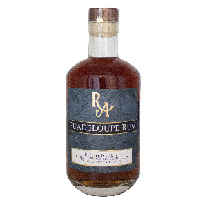 Image of the front of the bottle of the rum Rum Artesanal Guadeloupe SFGB