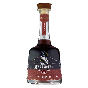 Image of the front of the bottle of the rum Bellamy‘s Reserve Ruby Rum Meets Port