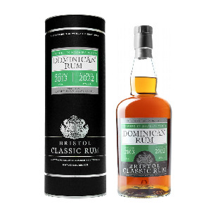Image of the front of the bottle of the rum Dominican Rum (Madeira Wood Finish)