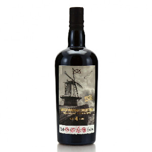 Image of the front of the bottle of the rum FRC Dutch Windmill Collection (Oranjemolen)