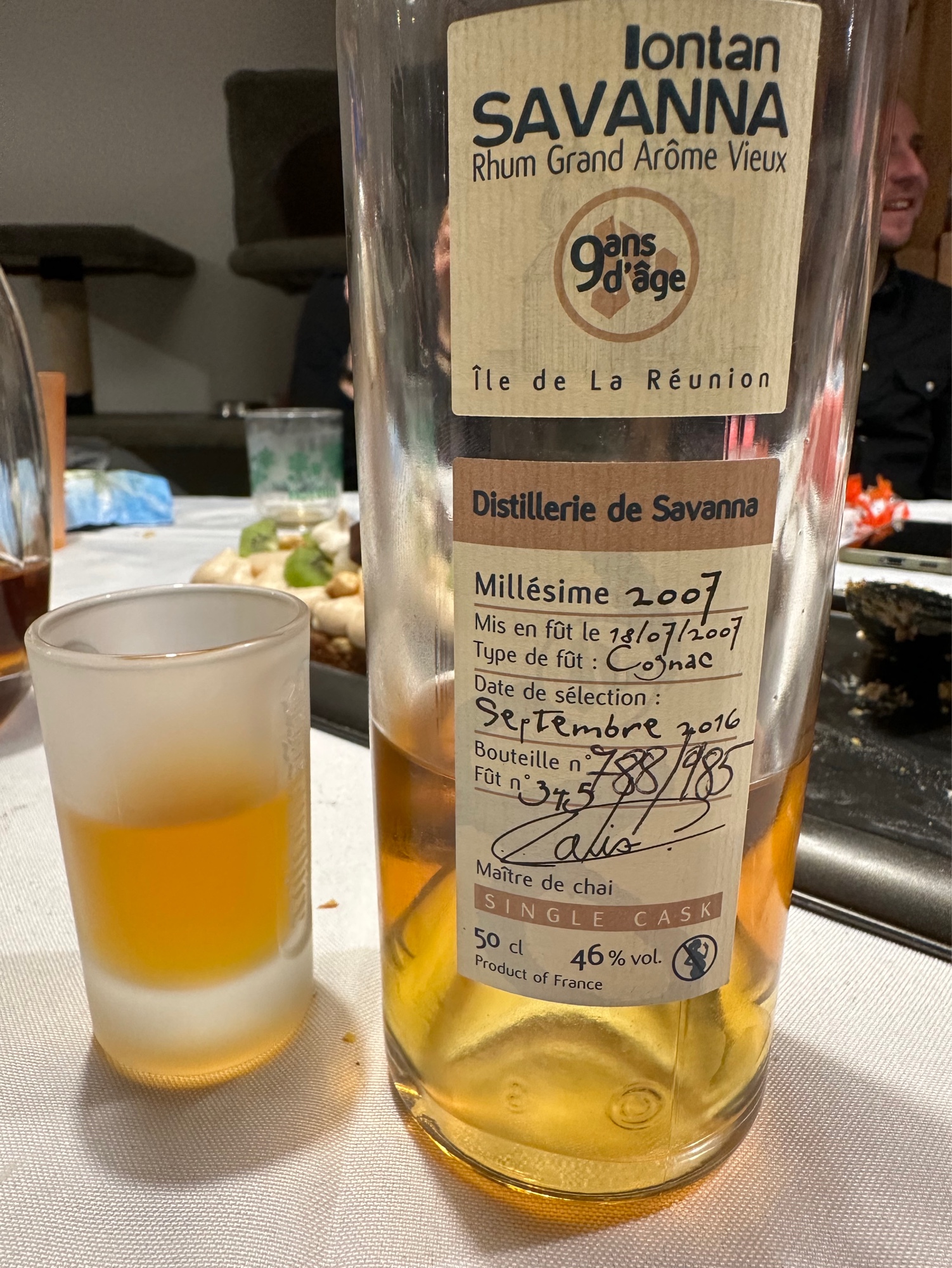 Photo of the bottle taken from user xJHVx