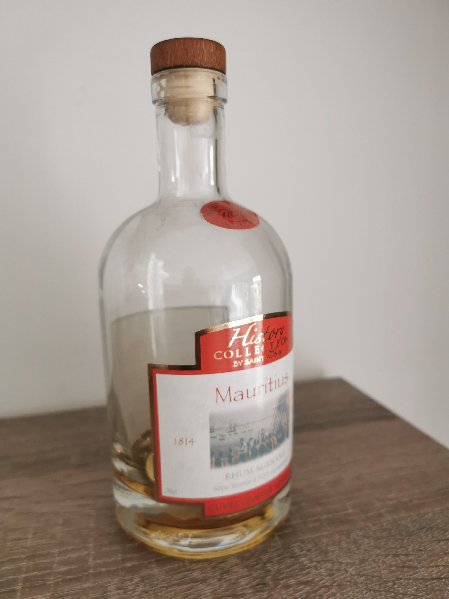 Photo of the bottle taken from user Beach-and-Rum
