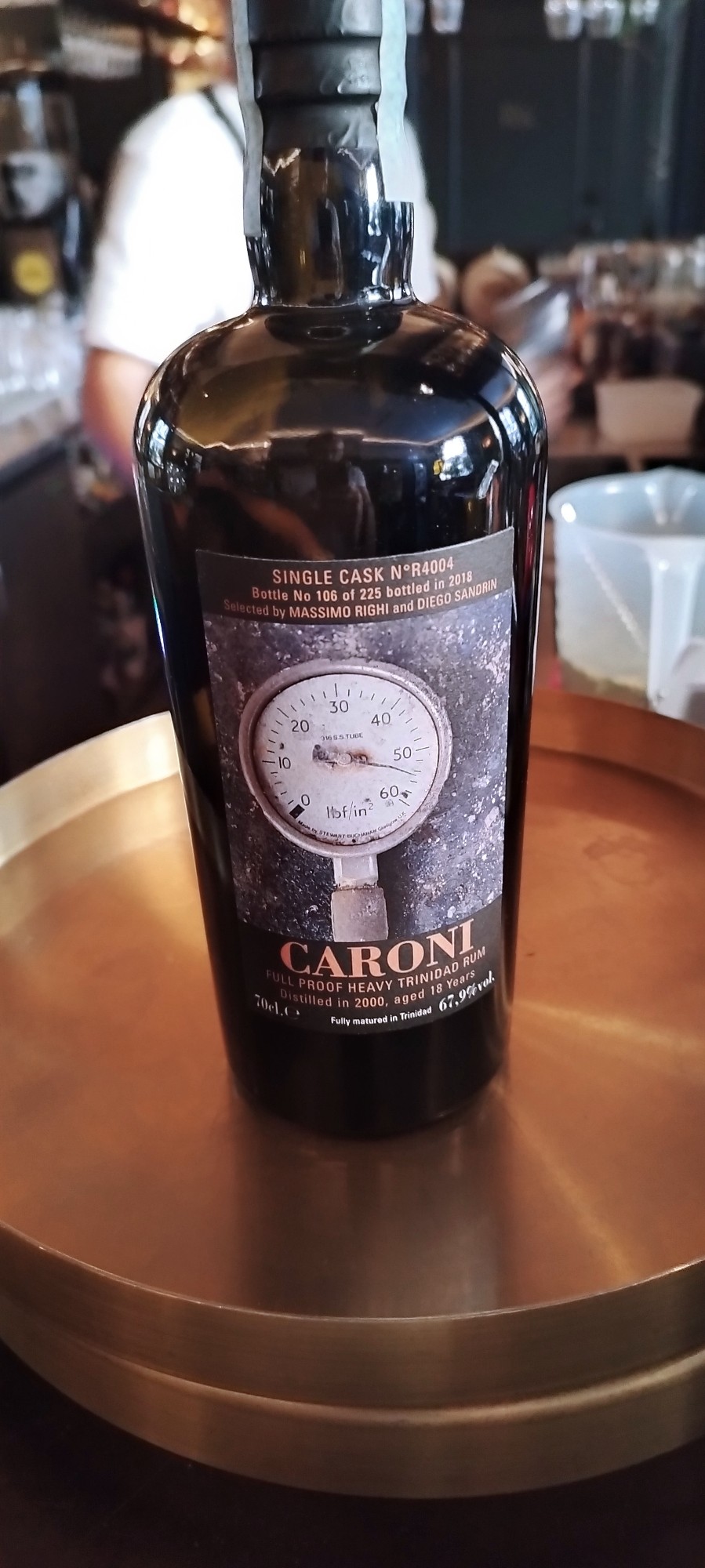 Photo of the bottle taken from user Jeremy Roger 🇫🇷