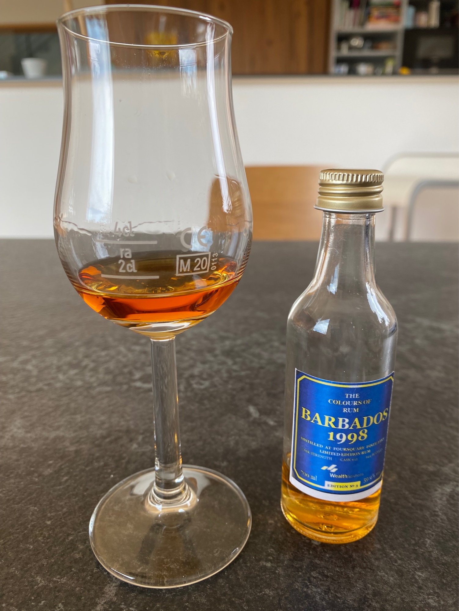 Photo of the bottle taken from user Jarek