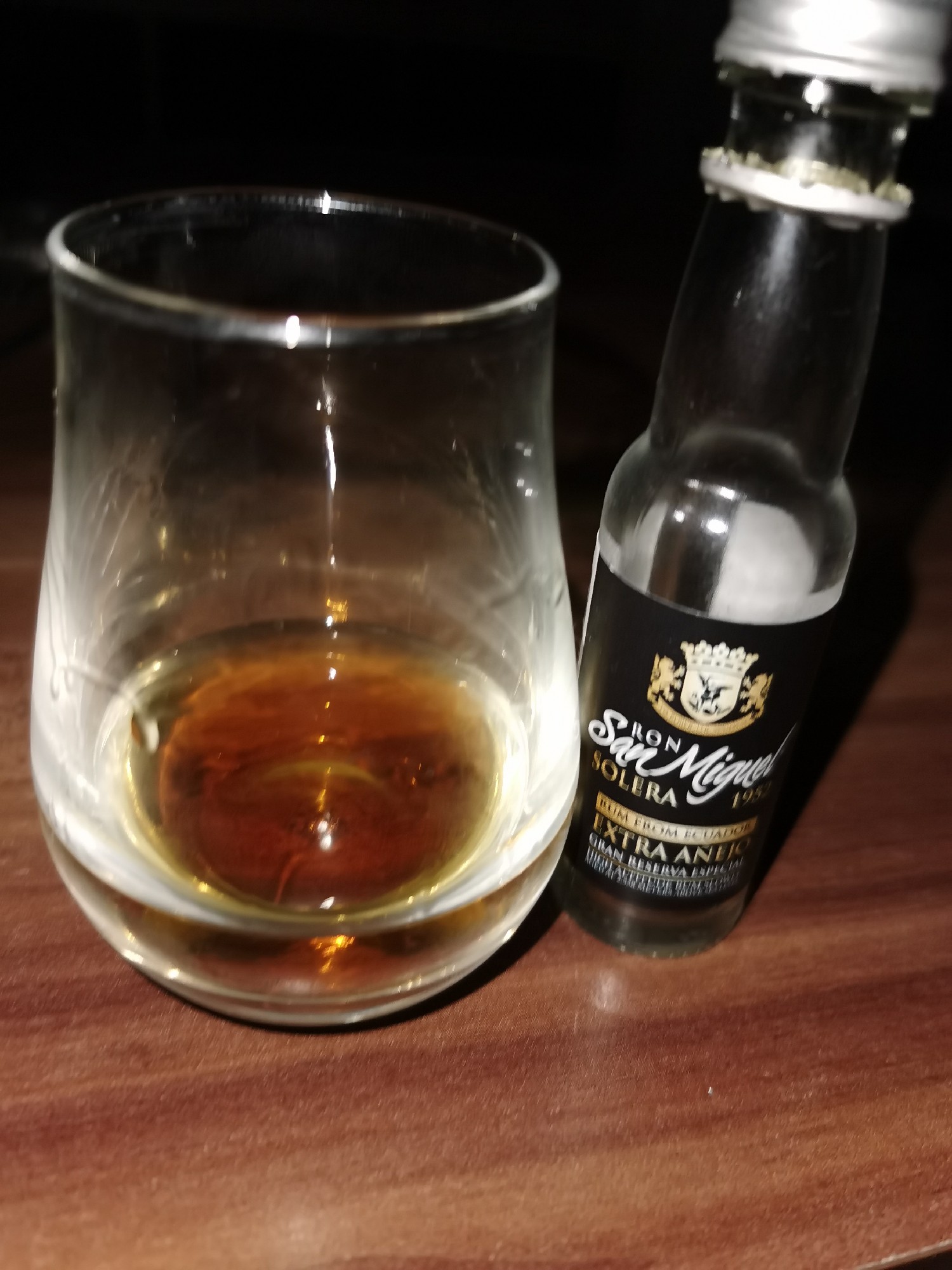 Photo of the bottle taken from user Rumpalumpa