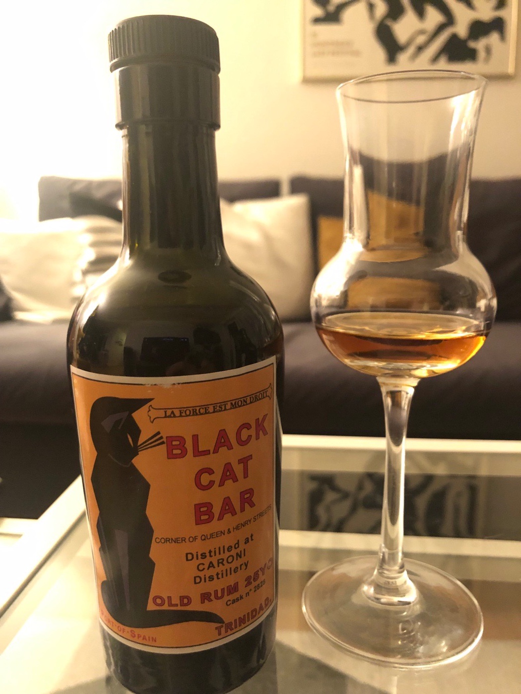 Photo of the bottle taken from user Tschusikowsky