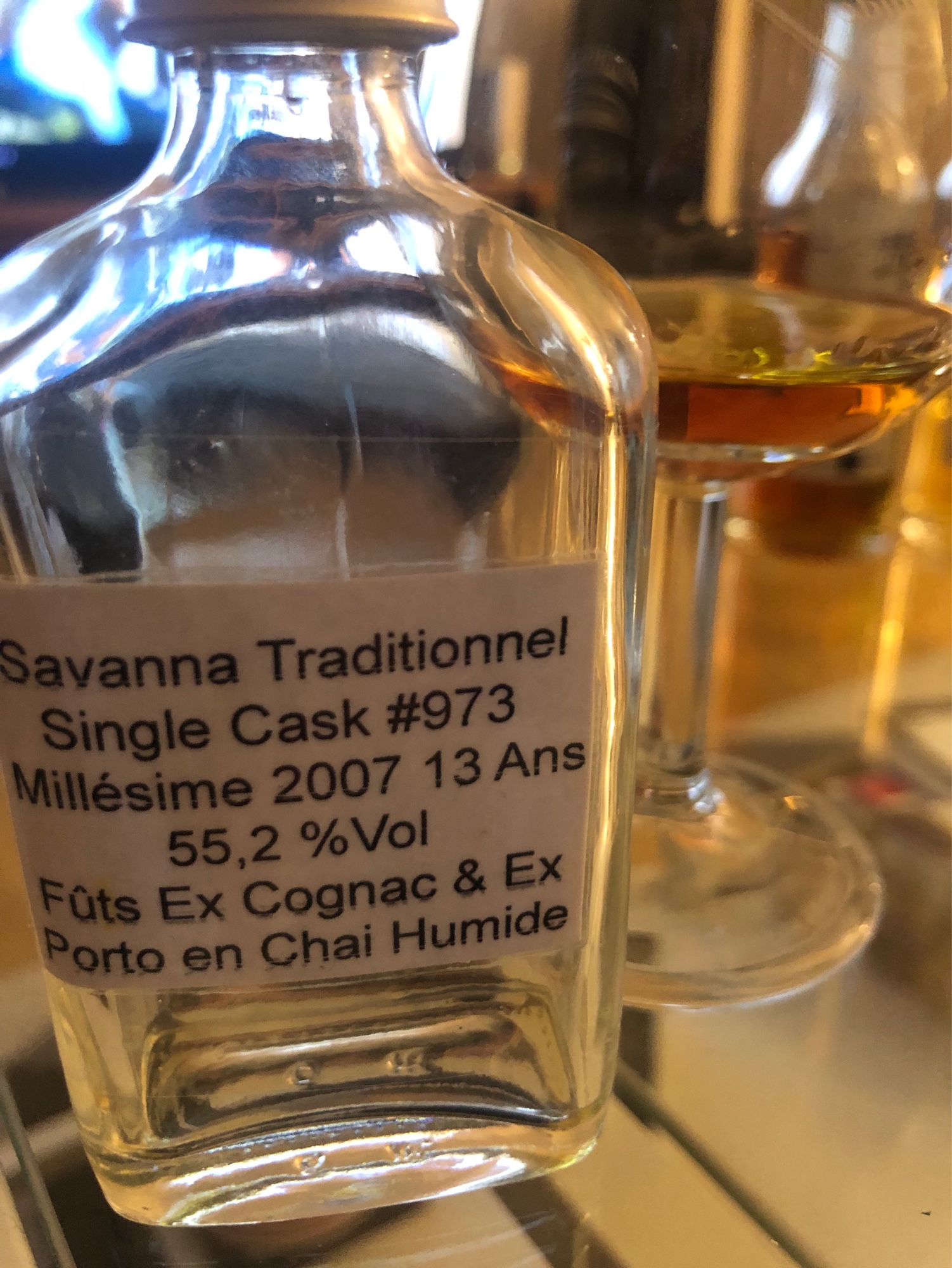 Photo of the bottle taken from user Tschusikowsky