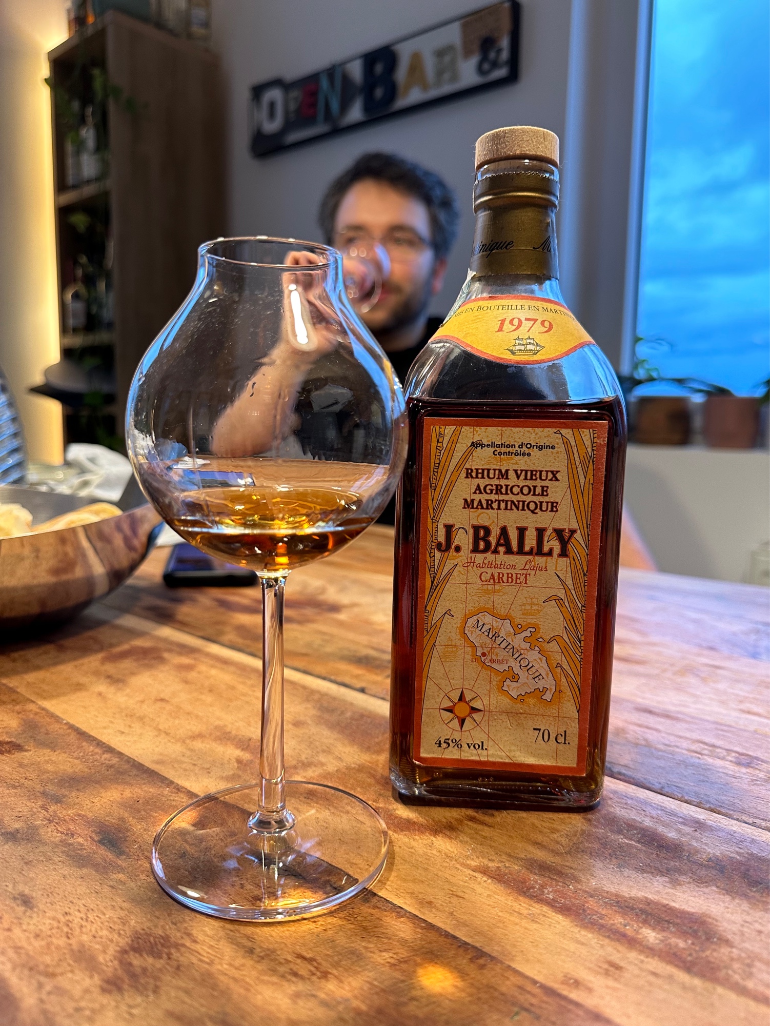 Photo of the bottle taken from user Oliver