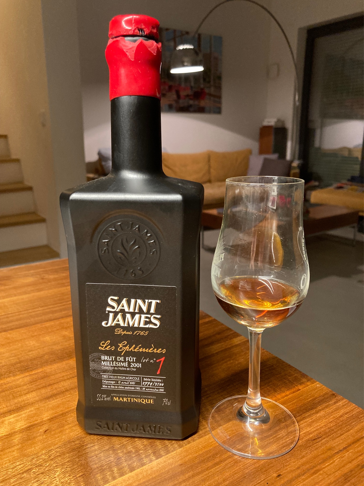Photo of the bottle taken from user Johannes