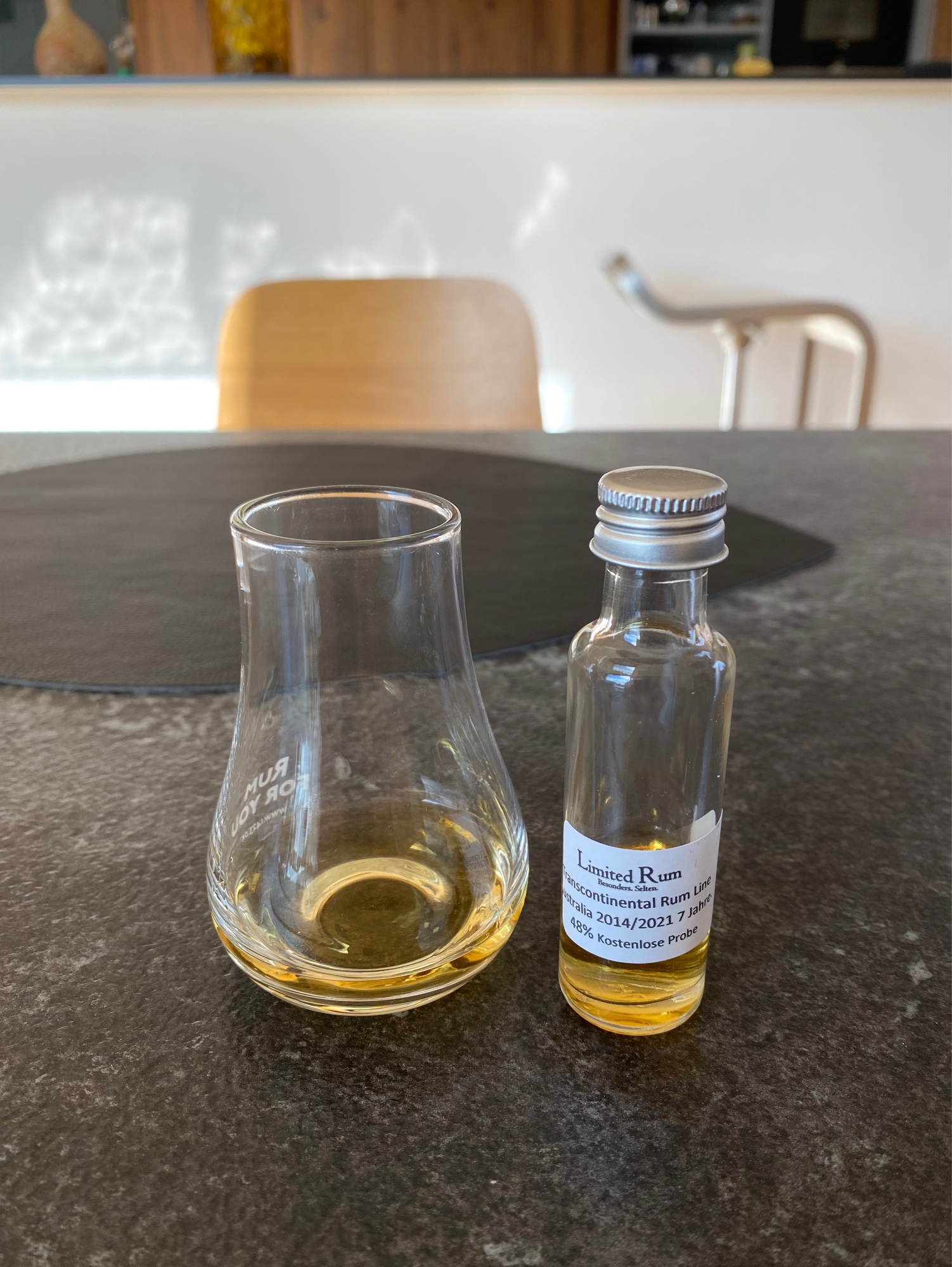 Photo of the bottle taken from user Jarek