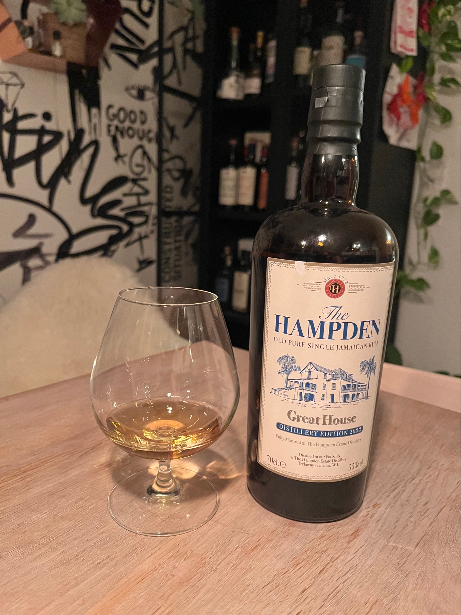 Photo of the bottle taken from user Serge