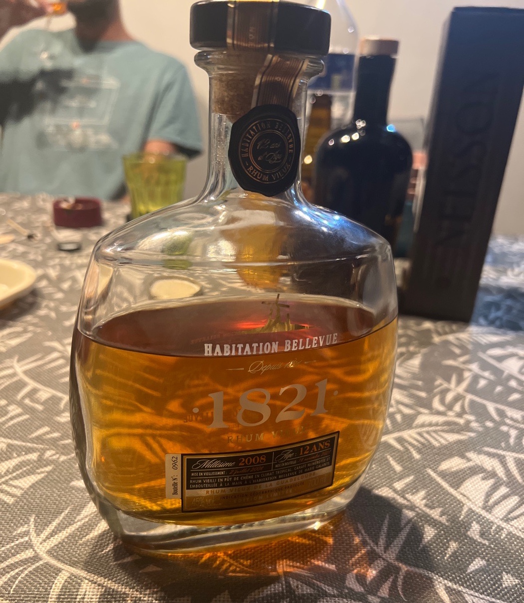 Photo of the bottle taken from user Steevy Montout