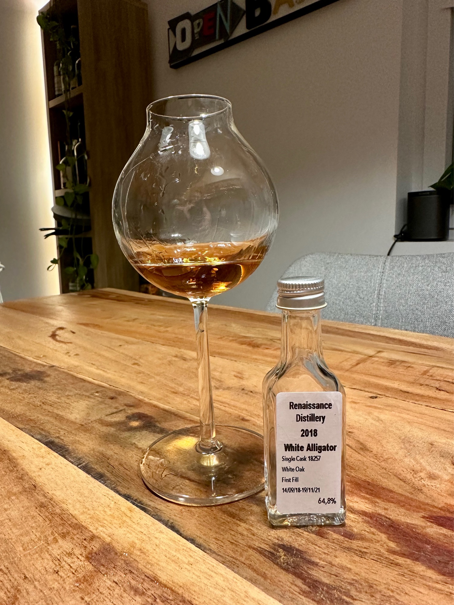 Photo of the bottle taken from user Oliver